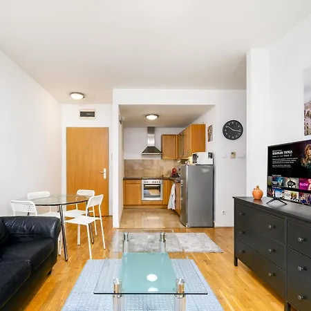 Apartment Szimpla 1bedroom In Center