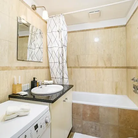 Szimpla 1bedroom In Center
